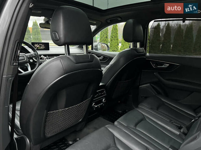 Серый Ауди Ку 7, объемом двигателя 3 л и пробегом 140 тыс. км за 29999 $, фото 18 на Automoto.ua