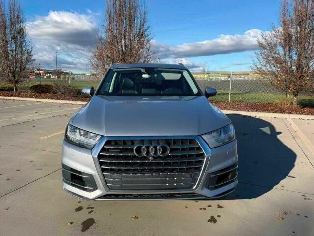 Серый Ауди Ку 7, объемом двигателя 3 л и пробегом 68 тыс. км за 7600 $, фото 1 на Automoto.ua