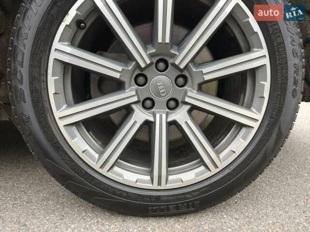 Серый Ауди Ку 7, объемом двигателя 3 л и пробегом 149 тыс. км за 26700 $, фото 35 на Automoto.ua