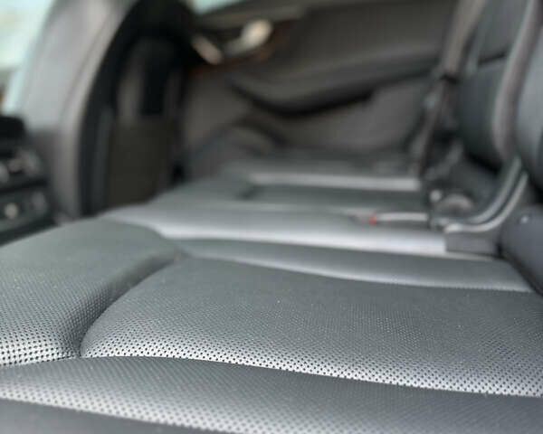 Серый Ауди Ку 7, объемом двигателя 3 л и пробегом 140 тыс. км за 28499 $, фото 31 на Automoto.ua