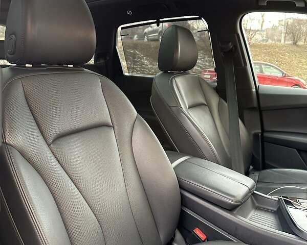 Сірий Ауді Ку 7, об'ємом двигуна 3 л та пробігом 375 тис. км за 24000 $, фото 14 на Automoto.ua