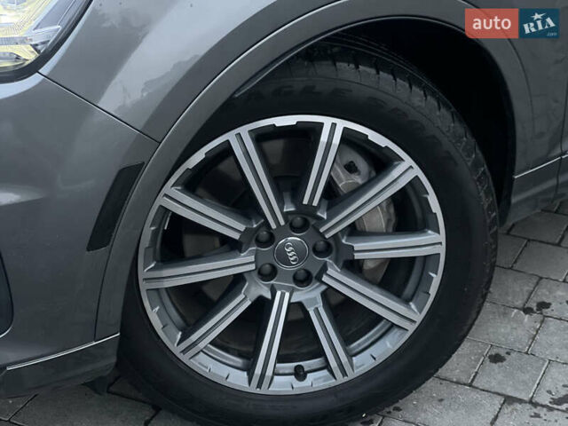 Серый Ауди Ку 7, объемом двигателя 3 л и пробегом 170 тыс. км за 36700 $, фото 7 на Automoto.ua