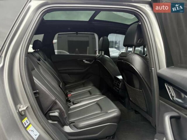 Сірий Ауді Ку 7, об'ємом двигуна 3 л та пробігом 195 тис. км за 21900 $, фото 85 на Automoto.ua