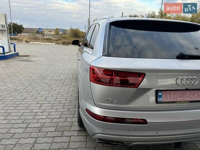 Ауди Ку 7 2017 в Верхнеднепровске на Automoto.ua Серый Ауди Ку 7, объемом двигателя 3 л и пробегом 215 тыс. км за 24999 $, фото 9 на Automoto.ua