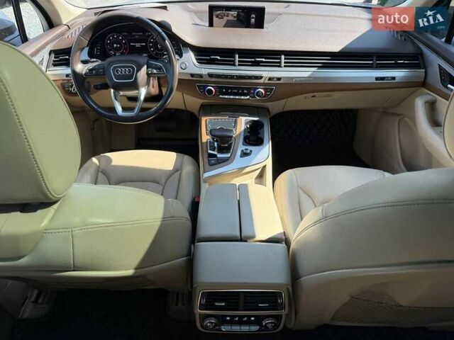 Серый Ауди Ку 7, объемом двигателя 3 л и пробегом 149 тыс. км за 27500 $, фото 62 на Automoto.ua