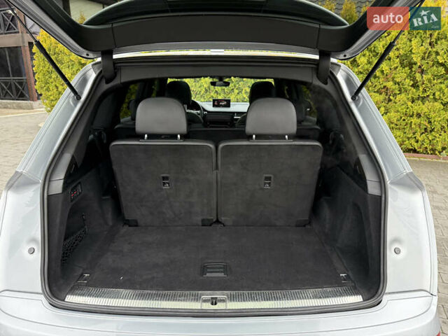 Серый Ауди Ку 7, объемом двигателя 3 л и пробегом 225 тыс. км за 22999 $, фото 52 на Automoto.ua