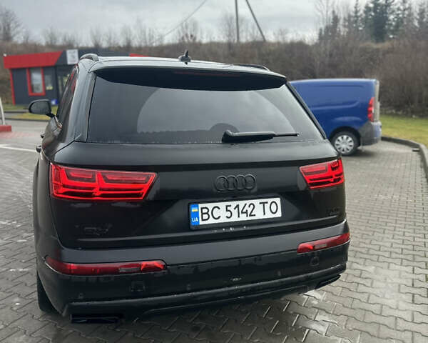 Серый Ауди Ку 7, объемом двигателя 3 л и пробегом 170 тыс. км за 26777 $, фото 3 на Automoto.ua