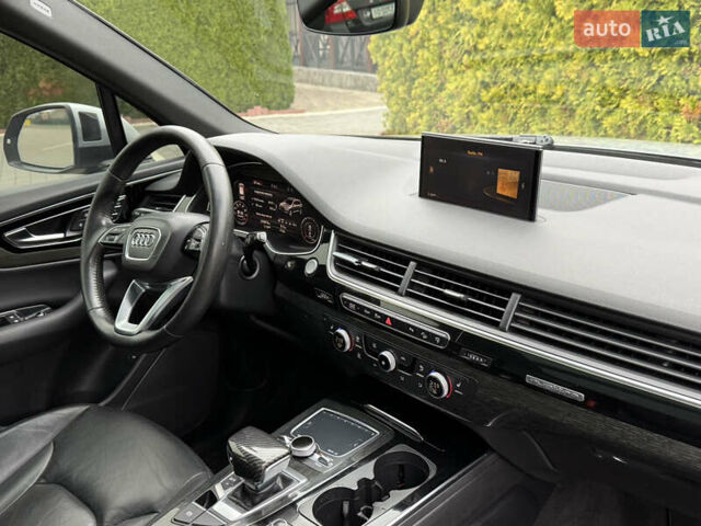 Серый Ауди Ку 7, объемом двигателя 3 л и пробегом 225 тыс. км за 22999 $, фото 39 на Automoto.ua