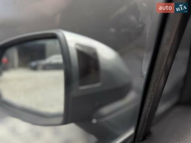 Сірий Ауді Ку 7, об'ємом двигуна 3 л та пробігом 195 тис. км за 21900 $, фото 27 на Automoto.ua