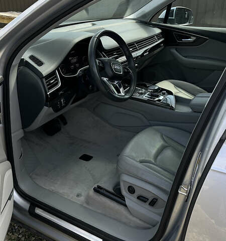 Серый Ауди Ку 7, объемом двигателя 1.98 л и пробегом 133 тыс. км за 25999 $, фото 14 на Automoto.ua