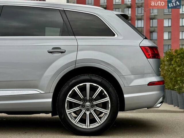 Серый Ауди Ку 7, объемом двигателя 3 л и пробегом 215 тыс. км за 25900 $, фото 10 на Automoto.ua