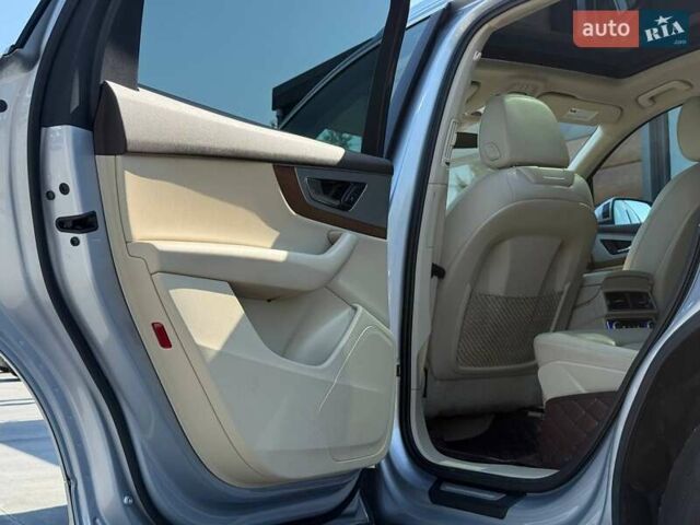 Серый Ауди Ку 7, объемом двигателя 3 л и пробегом 149 тыс. км за 27500 $, фото 55 на Automoto.ua