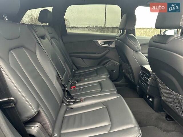 Серый Ауди Ку 7, объемом двигателя 3 л и пробегом 255 тыс. км за 38000 $, фото 18 на Automoto.ua