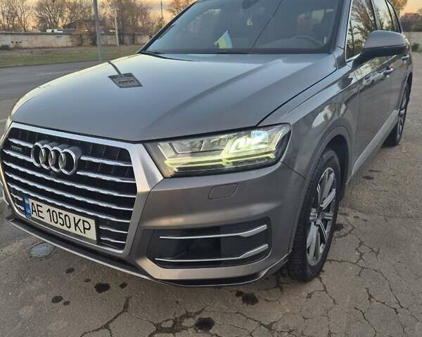 Сірий Ауді Ку 7, об'ємом двигуна 3 л та пробігом 147 тис. км за 29500 $, фото 31 на Automoto.ua
