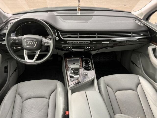 Ауди Ку 7 2017 в Харькове на Automoto.ua Серый Ауди Ку 7, объемом двигателя 3 л и пробегом 85 тыс. км за 27000 $, фото 7 на Automoto.ua