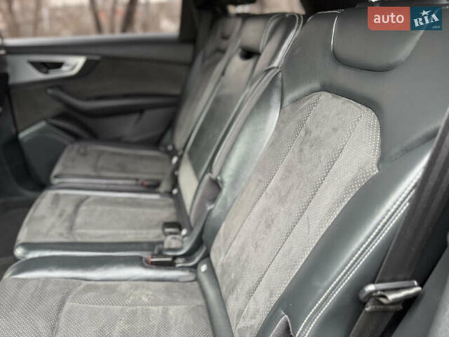 Серый Ауди Ку 7, объемом двигателя 3 л и пробегом 260 тыс. км за 28900 $, фото 12 на Automoto.ua