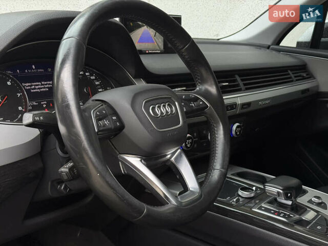 Серый Ауди Ку 7, объемом двигателя 1.98 л и пробегом 174 тыс. км за 22900 $, фото 9 на Automoto.ua