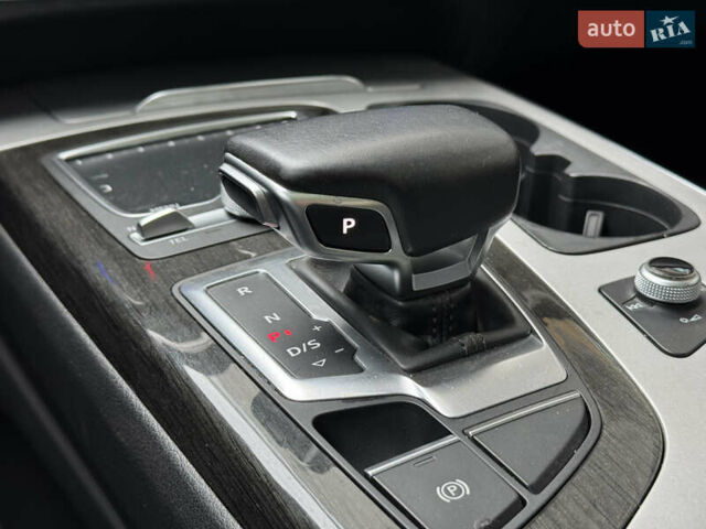 Серый Ауди Ку 7, объемом двигателя 1.98 л и пробегом 174 тыс. км за 22900 $, фото 22 на Automoto.ua