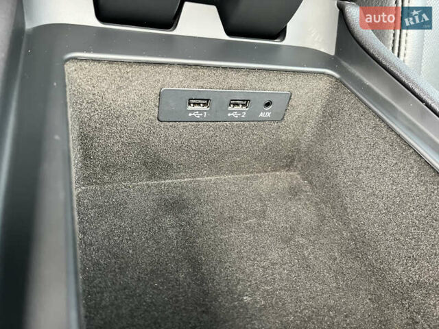 Сірий Ауді Ку 7, об'ємом двигуна 3 л та пробігом 137 тис. км за 35000 $, фото 46 на Automoto.ua