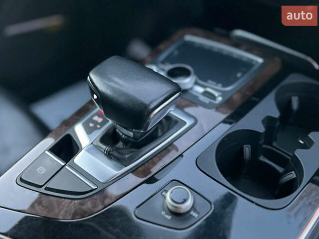 Сірий Ауді Ку 7, об'ємом двигуна 3 л та пробігом 178 тис. км за 32900 $, фото 14 на Automoto.ua