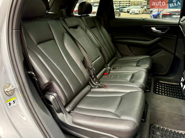 Серый Ауди Ку 7, объемом двигателя 3 л и пробегом 215 тыс. км за 25900 $, фото 45 на Automoto.ua
