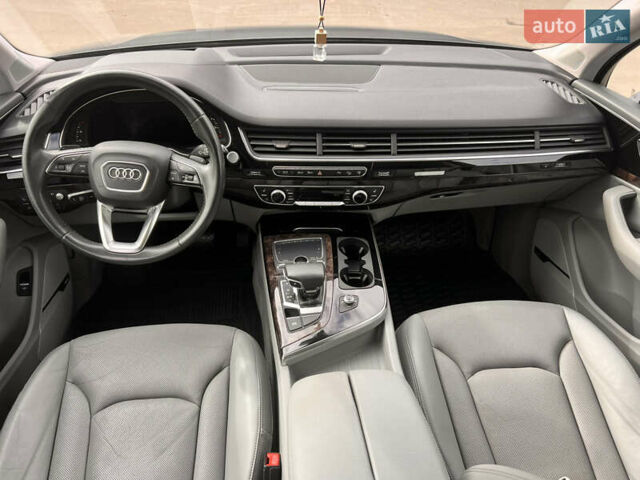 Серый Ауди Ку 7, объемом двигателя 3 л и пробегом 84 тыс. км за 27000 $, фото 12 на Automoto.ua