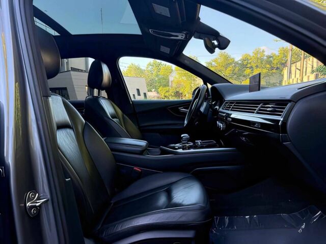 Сірий Ауді Ку 7, об'ємом двигуна 3 л та пробігом 65 тис. км за 14500 $, фото 7 на Automoto.ua