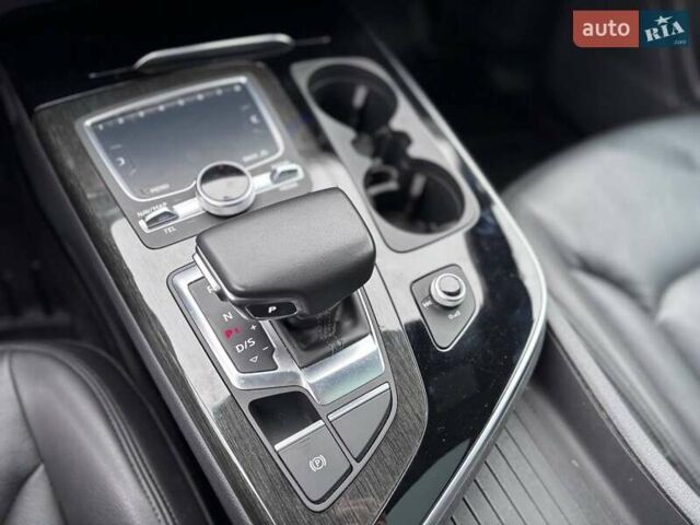 Серый Ауди Ку 7, объемом двигателя 1.98 л и пробегом 151 тыс. км за 24399 $, фото 20 на Automoto.ua