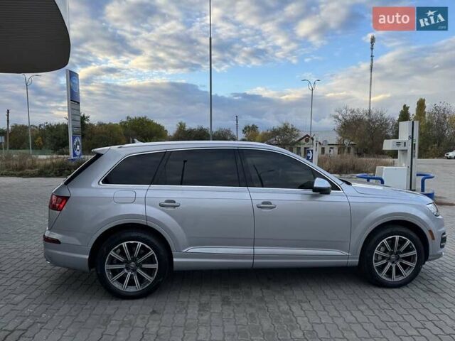 Ауди Ку 7 2017 в Верхнеднепровске на Automoto.ua Серый Ауди Ку 7, объемом двигателя 3 л и пробегом 215 тыс. км за 24999 $, фото 12 на Automoto.ua