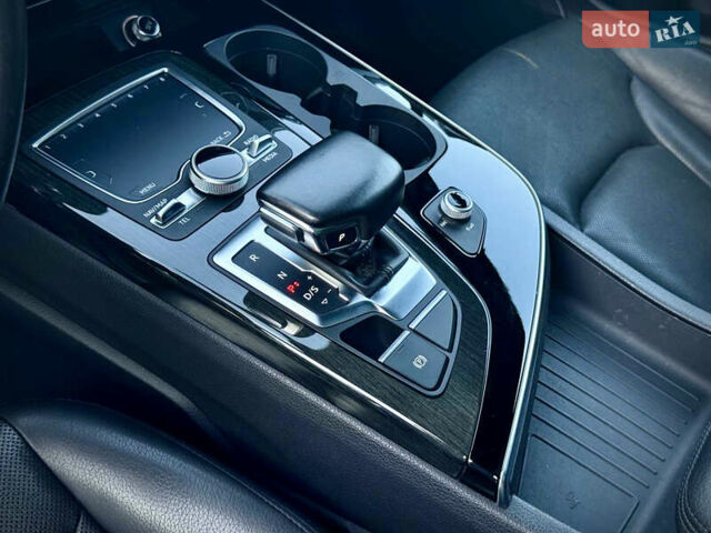 Серый Ауди Ку 7, объемом двигателя 3 л и пробегом 190 тыс. км за 26600 $, фото 26 на Automoto.ua