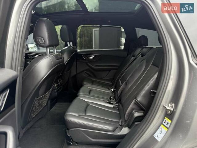 Сірий Ауді Ку 7, об'ємом двигуна 3 л та пробігом 195 тис. км за 21900 $, фото 41 на Automoto.ua