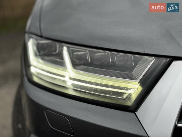 Серый Ауди Ку 7, объемом двигателя 2.97 л и пробегом 207 тыс. км за 42000 $, фото 10 на Automoto.ua