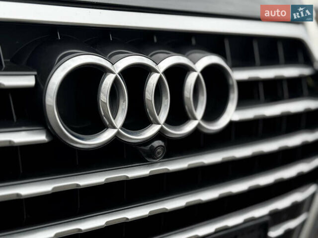 Серый Ауди Ку 7, объемом двигателя 2.97 л и пробегом 207 тыс. км за 42000 $, фото 11 на Automoto.ua