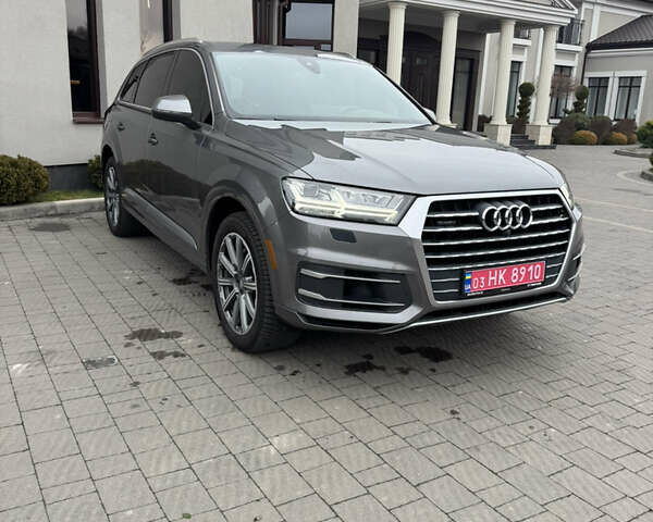 Серый Ауди Ку 7, объемом двигателя 3 л и пробегом 218 тыс. км за 25500 $, фото 1 на Automoto.ua