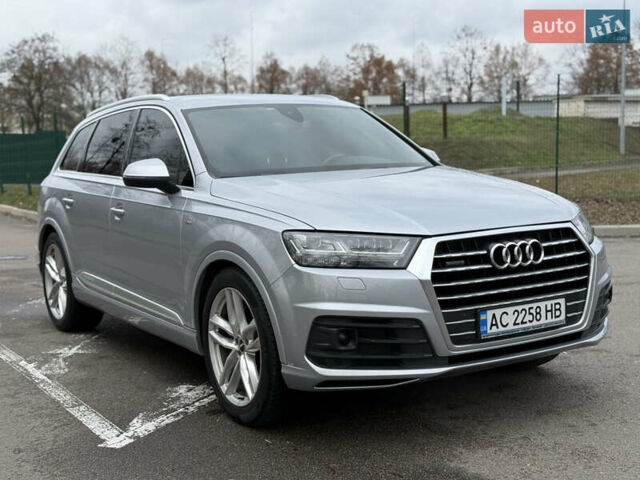 Серый Ауди Ку 7, объемом двигателя 3 л и пробегом 260 тыс. км за 28900 $, фото 2 на Automoto.ua