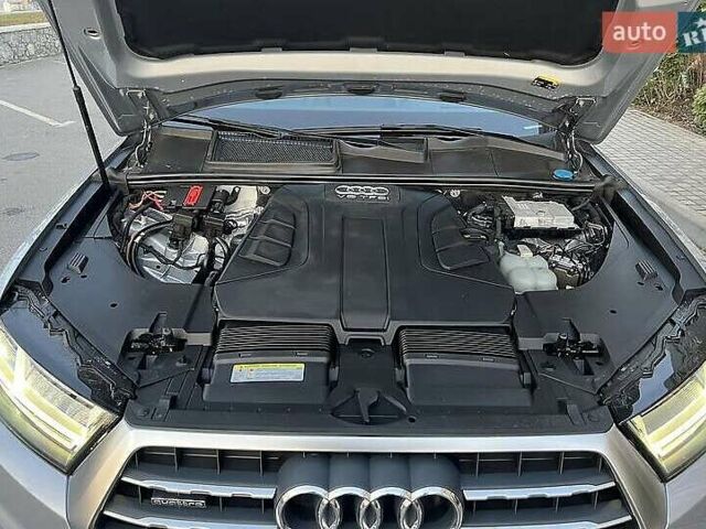 Сірий Ауді Ку 7, об'ємом двигуна 3 л та пробігом 89 тис. км за 28100 $, фото 6 на Automoto.ua