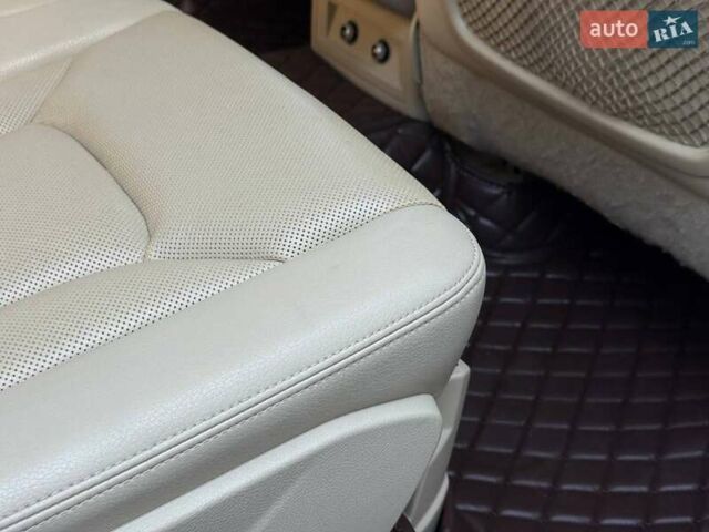 Серый Ауди Ку 7, объемом двигателя 3 л и пробегом 149 тыс. км за 27500 $, фото 73 на Automoto.ua