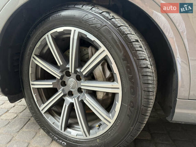 Сірий Ауді Ку 7, об'ємом двигуна 3 л та пробігом 194 тис. км за 22700 $, фото 34 на Automoto.ua