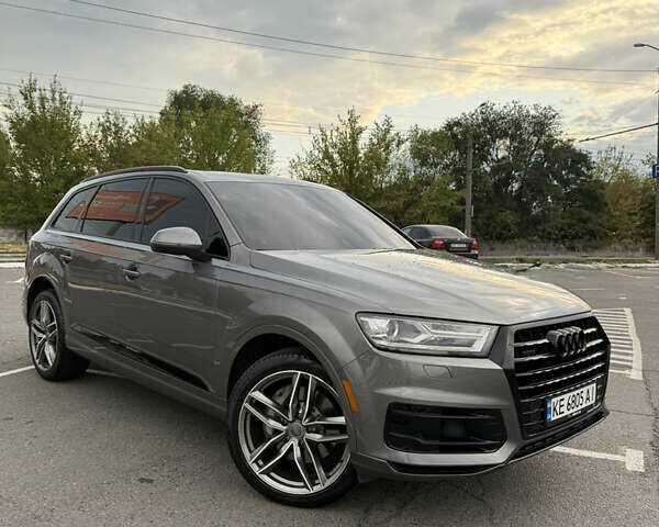 Ауди Ку 7 2017 в Днепре (Днепропетровске) на Automoto.ua Серый Ауди Ку 7, объемом двигателя 3 л и пробегом 140 тыс. км за 30500 $, фото 9 на Automoto.ua