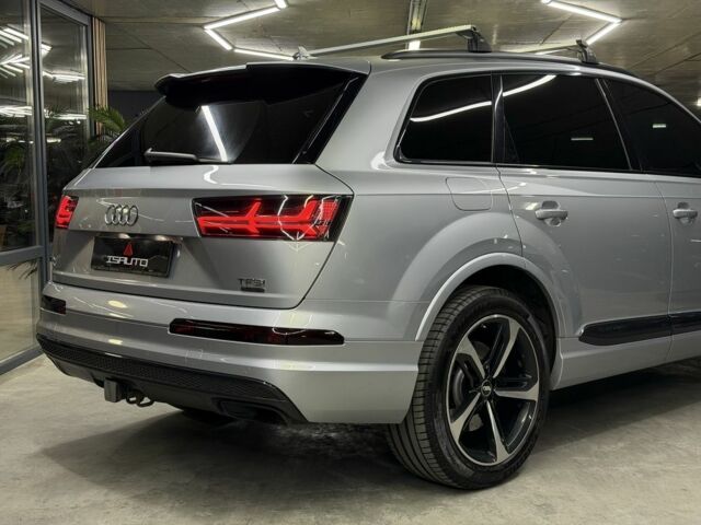 Сірий Ауді Ку 7, об'ємом двигуна 3 л та пробігом 153 тис. км за 25900 $, фото 11 на Automoto.ua