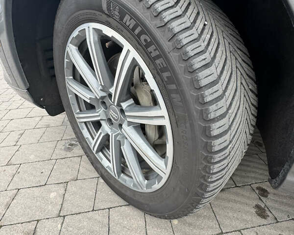 Серый Ауди Ку 7, объемом двигателя 3 л и пробегом 218 тыс. км за 25500 $, фото 52 на Automoto.ua