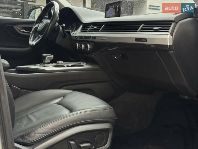 Серый Ауди Ку 7, объемом двигателя 1.98 л и пробегом 174 тыс. км за 22900 $, фото 15 на Automoto.ua