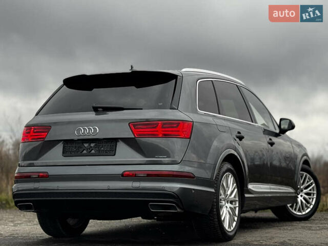 Серый Ауди Ку 7, объемом двигателя 2.97 л и пробегом 207 тыс. км за 42000 $, фото 4 на Automoto.ua