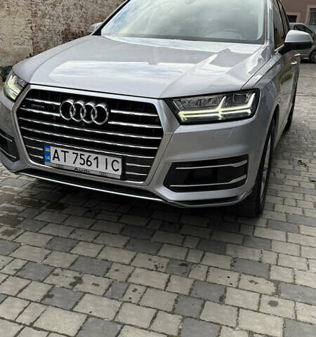 Серый Ауди Ку 7, объемом двигателя 1.98 л и пробегом 144 тыс. км за 24999 $, фото 5 на Automoto.ua