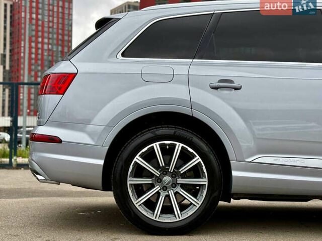 Серый Ауди Ку 7, объемом двигателя 3 л и пробегом 215 тыс. км за 25900 $, фото 11 на Automoto.ua