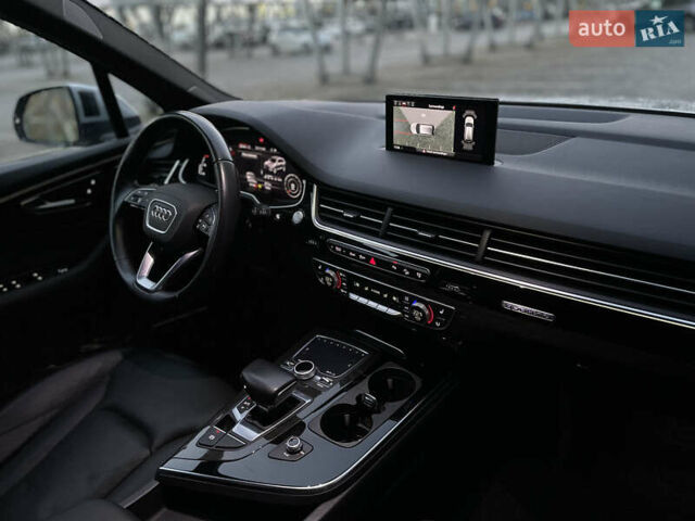 Сірий Ауді Ку 7, об'ємом двигуна 3 л та пробігом 138 тис. км за 28000 $, фото 30 на Automoto.ua