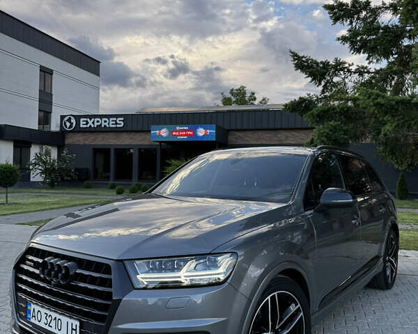 Серый Ауди Ку 7, объемом двигателя 2.97 л и пробегом 255 тыс. км за 39500 $, фото 4 на Automoto.ua