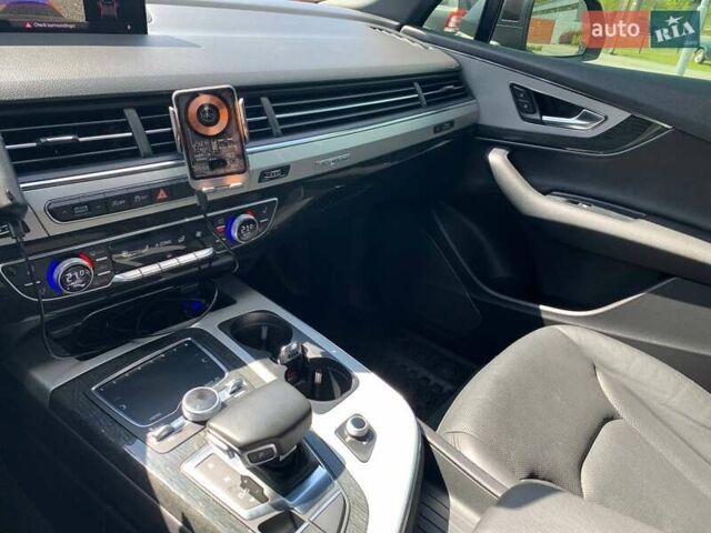 Серый Ауди Ку 7, объемом двигателя 3 л и пробегом 80 тыс. км за 33500 $, фото 15 на Automoto.ua