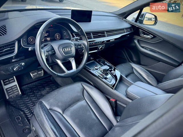 Сірий Ауді Ку 7, об'ємом двигуна 3 л та пробігом 190 тис. км за 27500 $, фото 24 на Automoto.ua