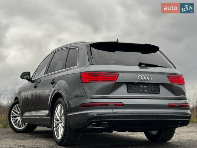 Серый Ауди Ку 7, объемом двигателя 2.97 л и пробегом 207 тыс. км за 42000 $, фото 6 на Automoto.ua